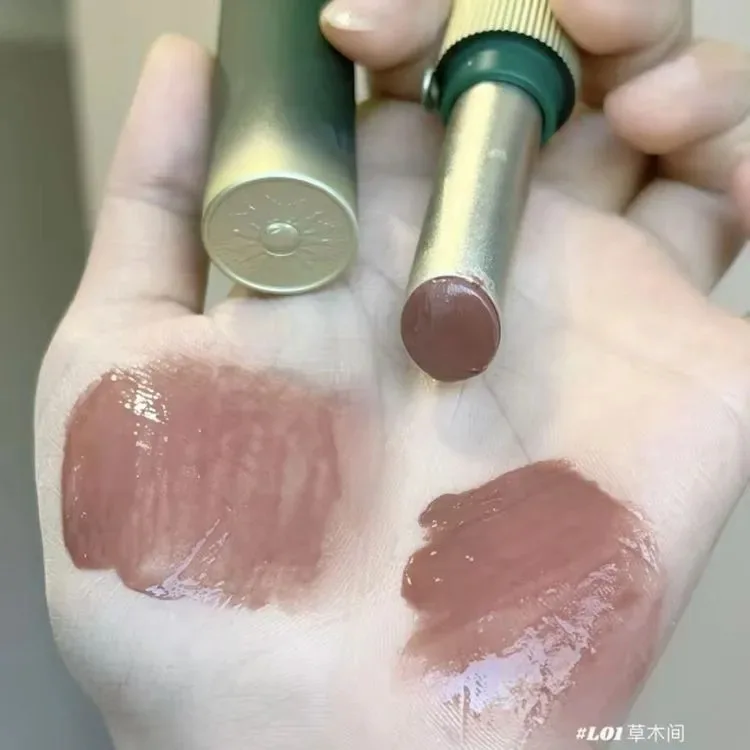 girlcult non stick lip product for clean sips images